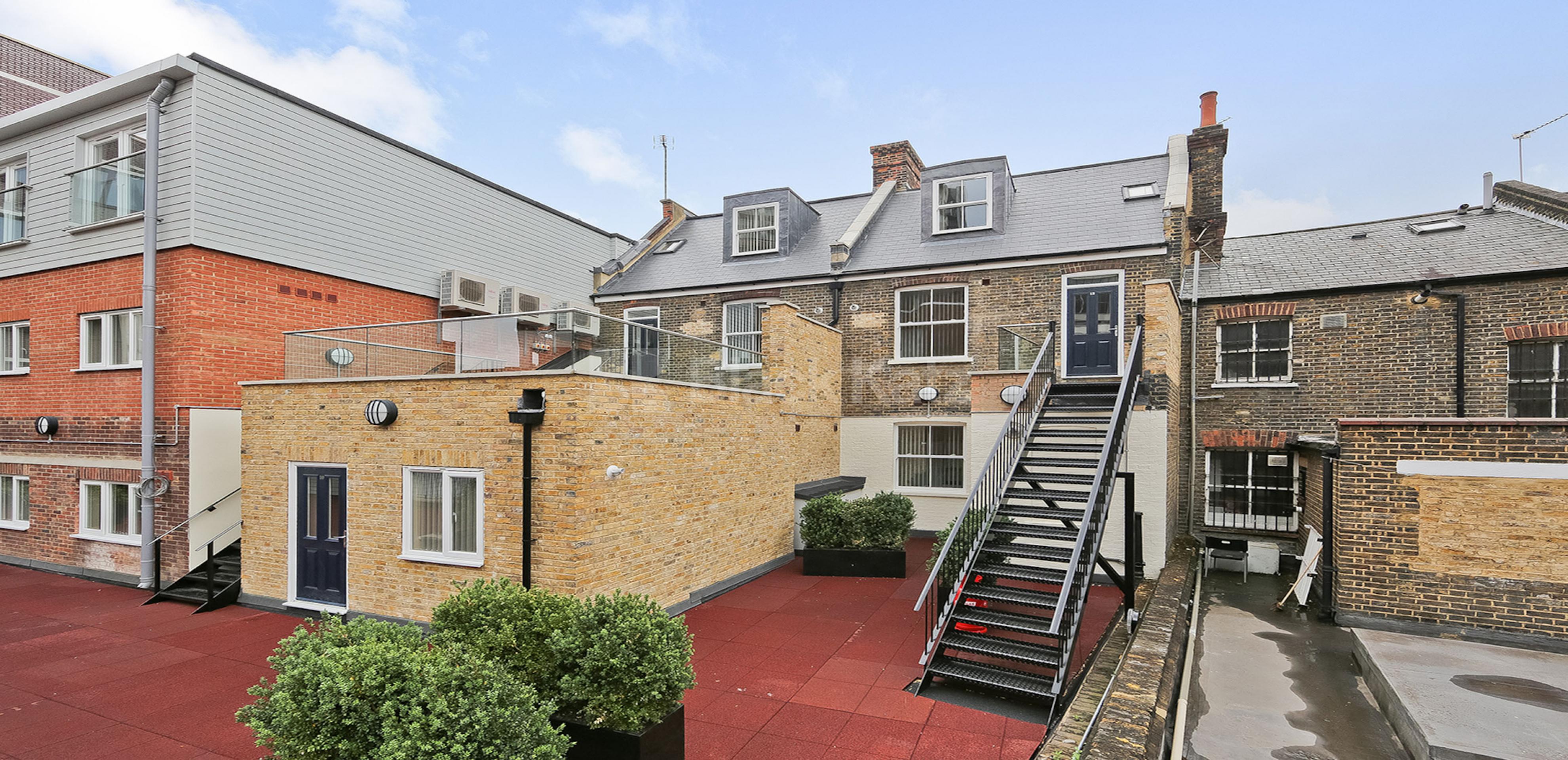 			LET , 2 Bedroom, 1 bath, 1 reception Apartment			 Metro Apartments. Lewisham High Street , Lewisham  SE13